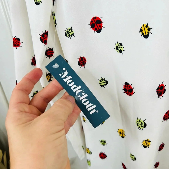 ModCloth Women's White with Ladybug Print A-Line Mini Dress Size L Bell Sleeve - Picture 7 of 13